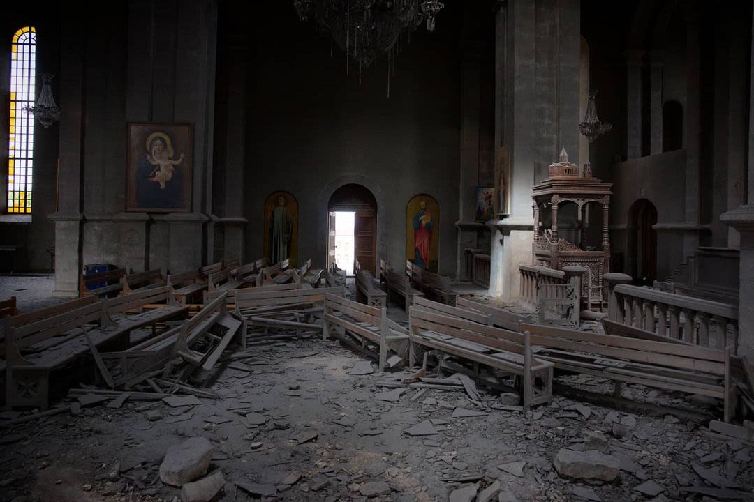 Ghazanchetsotc Church ten minutes after the first aerial bomb. Shushi. 8 October 2020. Areg Balayan.